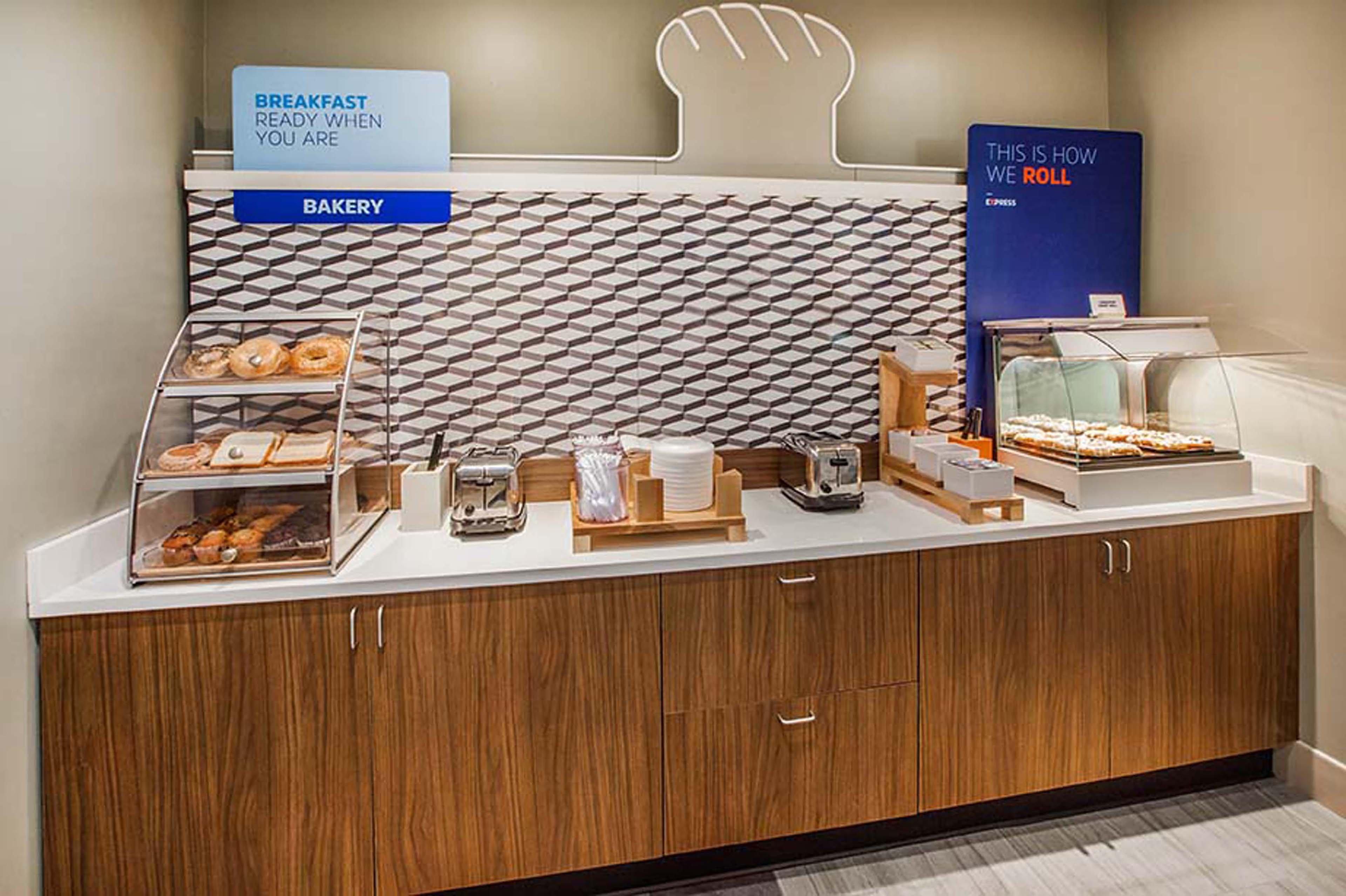 Holiday Inn Express & Suites Allentown-Dorney Park Area By Ihg Экстерьер фото