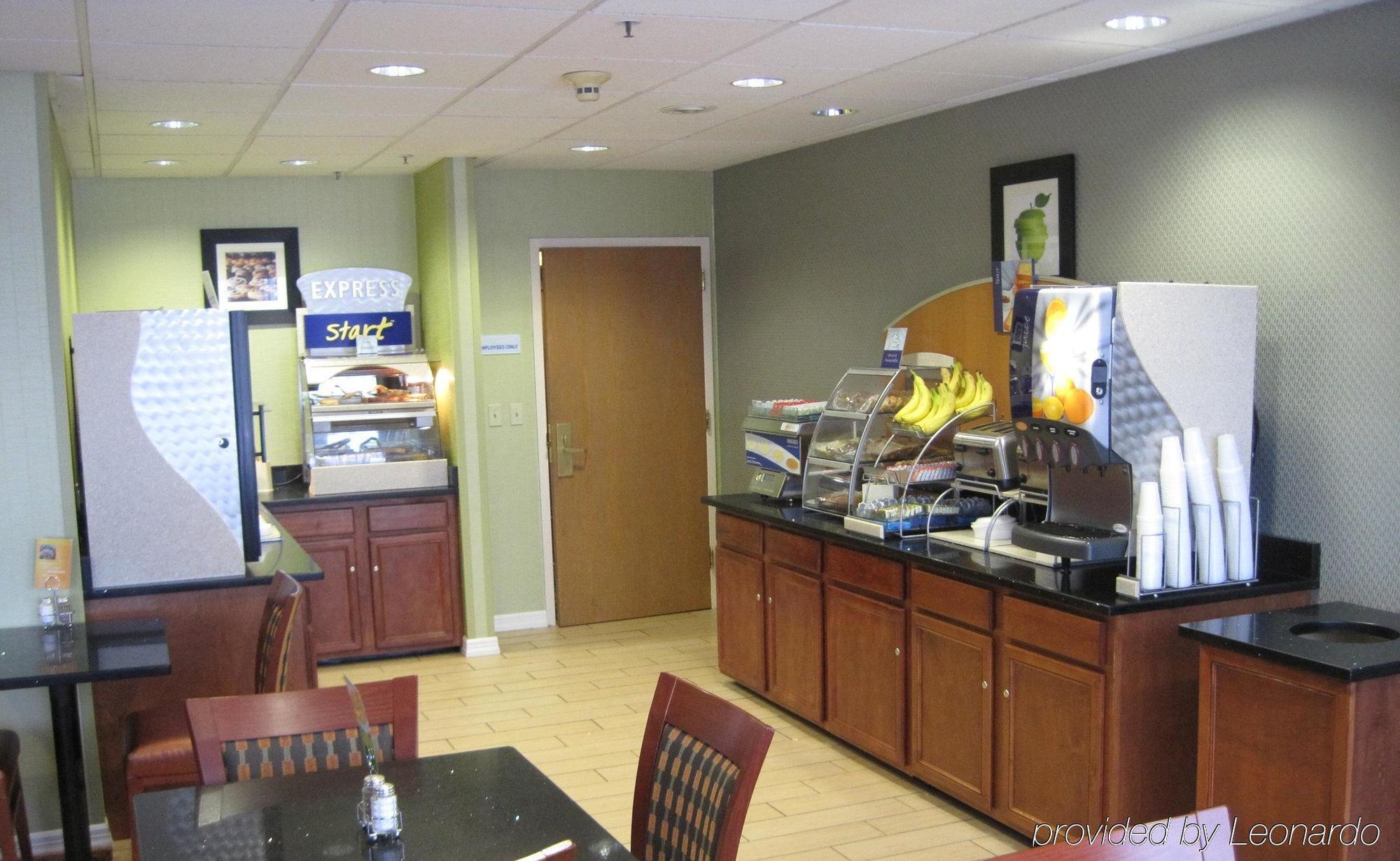 Holiday Inn Express & Suites Allentown-Dorney Park Area By Ihg Ресторан фото